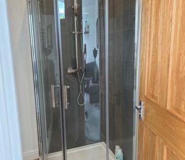 Wadsworth House | Beautiful 2 bedroom with patio and amazing views