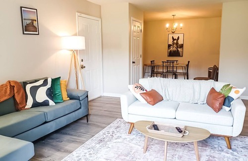 Lynn Garden Apartment | Beautiful 2 bedroom home w/pool in Kingsport
