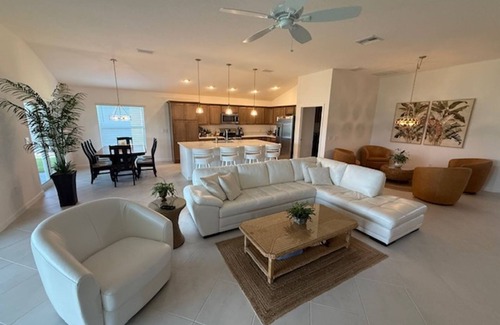 Okahumpka House | Beautiful 2-bedroom house in The Villages, FL