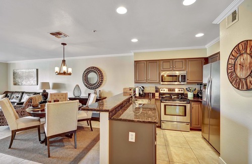 Scottsdale Ranch Condo | Beautiful, 2 Bedroom Lake Front Condo in The Scottsdale Bay Club