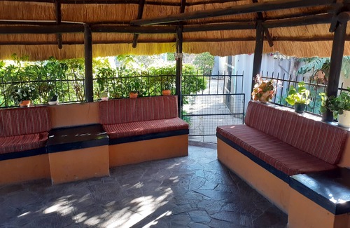 Harare House | Beautiful 2-Bedroomed Guest Cottage in Harare