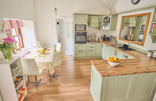 Jamestown House | Beautiful 2 Bedroom Cottage & Gardens, Rural Shannon Countryside, Co. Roscommon