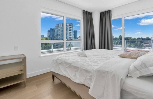 Richmond City Centre Apartment | Beautiful 2B+2B Condo Richmond