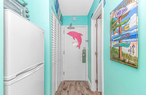 Myrtle Beach Condo | Beautiful 2nd Floor Oceanfront Studio w/King Bed! Landmark 229