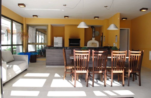 Bigorrilho Apartment | Beautiful 3-bedr. apartment in club condominium, balcony with private barbecue, 2 garages