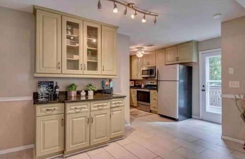North Augusta House | Beautiful 3 bedroom house with a swimming pool