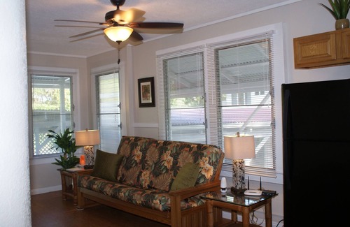 Keaukaha House | Beautiful 3 Bedroom AC Beach Home, Close to the Best Snorkeling Beaches in Hilo
