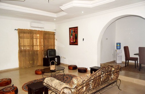 Lagos Apartment | Beautiful 3 Bedroom Apartment in Magodo GRA, Lagos