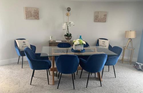 Newquay Apartment | Beautiful 3 bedroom apartment by the Sea