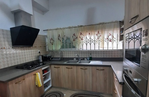 Osu House | Beautiful 3 bedroom house - Depot House Villa