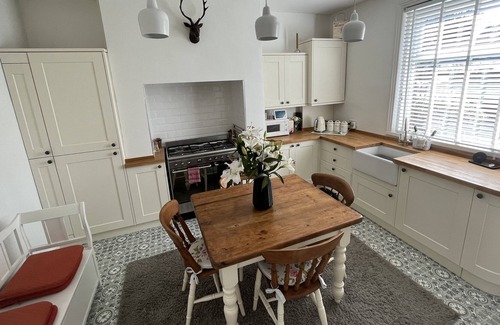 Ossett House | Beautiful 3 Bedroom Home. Entire House