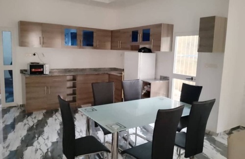 Agbodrafo House | Beautiful 3 bedroom home minutes from the ocean