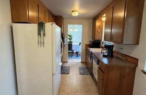 Seattle Metro Area House | Beautiful 3 Bedroom Shoreline Guesthouse