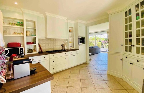Cap-d'Antibes Villa | Beautiful 3 bedroom villa in Cap d’Antibes with pool, AC, WiFi. Enjoy your stay