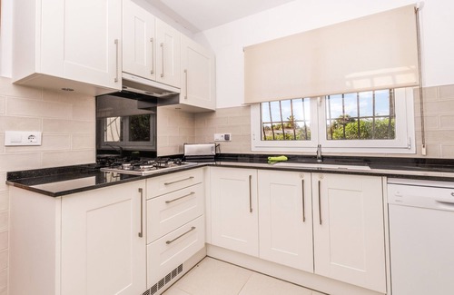 Costa Nova Villa | Beautiful 3 Bedroom Villa with Pool
