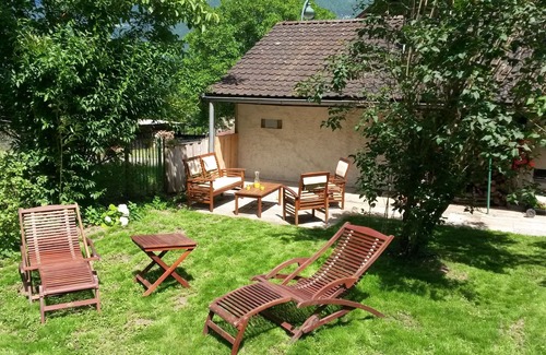 Lathuile House | Beautiful 3-star village house between mountains and Lake Annecy (1.8 km)