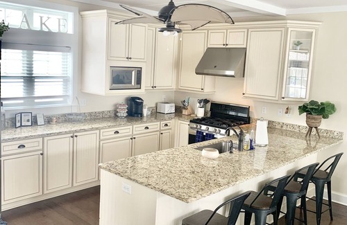 Summit Station House | Beautiful 3 story home on the lake, master suite's on 1st & 3rd floors.