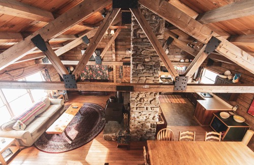 Lyman House | Beautiful 3bd + Loft Log Cabin in Lakeside All Inclusive Resort