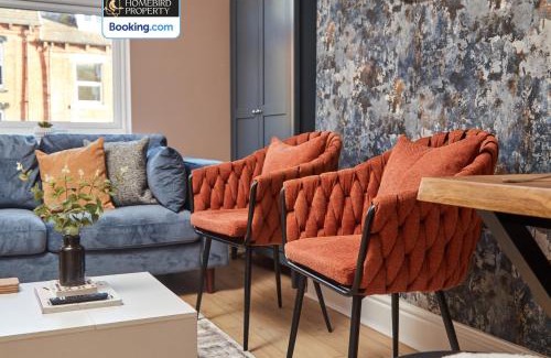 Leeds House | Beautiful 3BDR House By Homebird Property Management Short Lets & Serviced Accommodation Leeds With Free Parking & Free WiFi