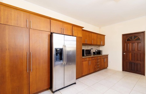 Sero Colorado House | Beautiful 3BR2.5BA Home w/Pool Close 2 Baby Beach