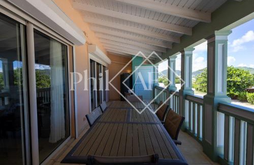 Bellevue Apartment | Beautiful 4,5 bed-rooms Beach-front Duplex of 189 m2 at Orient Beach