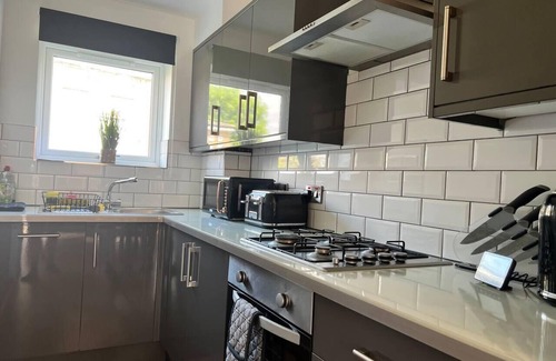 Lincoln House | Beautiful 4-Bed House in Lincoln- close to Centre