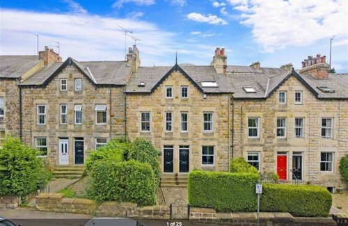 Harrogate City Centre House | Beautiful 4 bed Townhouse - Central Harrogate/HIC!
