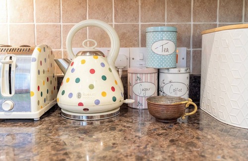 Sarratt House | Beautiful 4-Bedroom Cottage | Pass the Keys