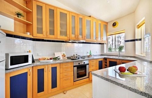 Areias de Sao Joao Villa | Beautiful 4 Bedroom Villa Silva, Private Pool, Close To The Strip And Old Town