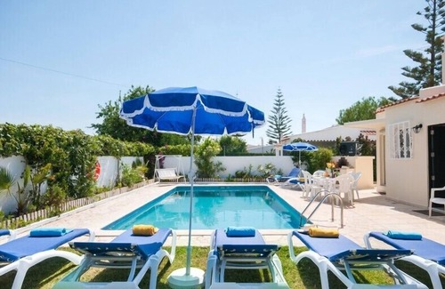 Areias de Sao Joao Villa | Beautiful 4 Bedroom Villa Silva, Private Pool, Close To The Strip And Old Town