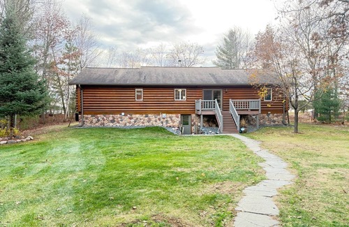 Markville Cabin | Beautiful 4-Bedroom Waterfront Log Home in Danbury, Wisconsin