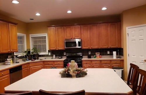 Cliftondale House | Beautiful 5 Bedroom Home With 4 Full Bathrooms in Fabulous Atlanta