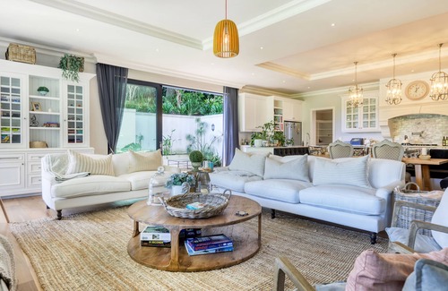 Bishopscourt House | Beautiful 5 bedroom Bishopscourt