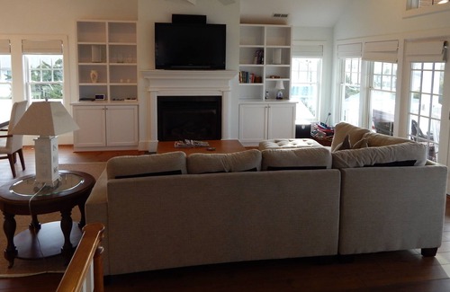 South End House | Beautiful 5 bedroom sound side home on the south end