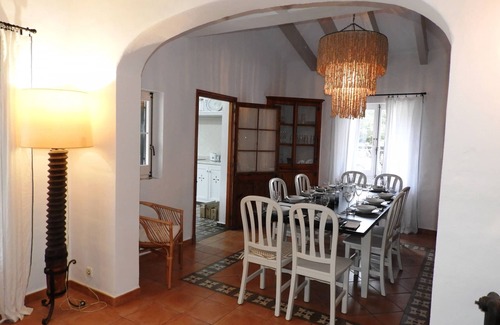 Biniparrell Ski Chalet | Beautiful 7 bedroom country house, free WiFi