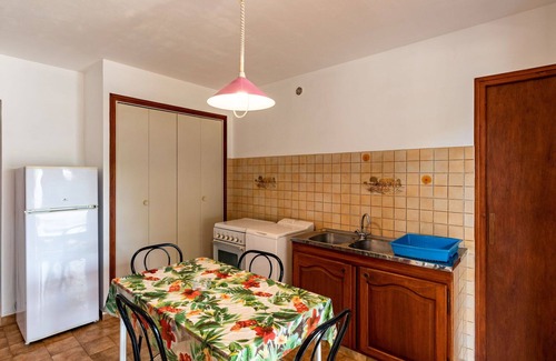 Santa-Maria-Poggio Apartment | Beautiful apartment for 4 people with WIFI, TV, terrace, pets allowed and parking