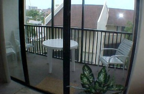Siesta Key Condo | Beautiful, Affordable, Close to famous Siesta Beach.