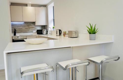 Westbourne Apartment | Beautiful AlumPointe Apartment - 400m to the beach