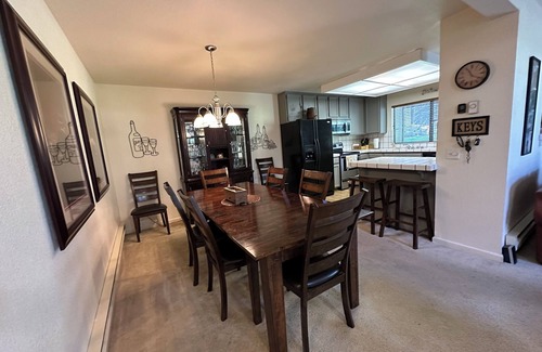 Plumas Eureka Estates House | Beautiful and Spacious Townhome on the 5th Hole of Plumas Pines Golf Course