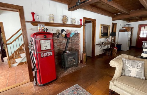 Forest Dale House | Beautiful and Charming 4 Bedroom Lake or Ski House on Fern Lake, Green Mtns.