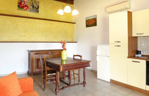 Santo Villa | Beautiful apartment in villa for 4 people with pool, A/C, patio, pets allowed and panoramic view