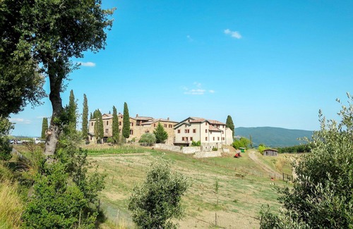 Santo Villa | Beautiful apartment in villa for 4 people with pool, A/C, patio, pets allowed and panoramic view