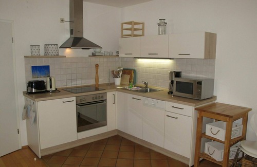 Juliusruh Apartment | Beautiful apartment for 6 guests with WIFI, TV, balcony, pets allowed and parking