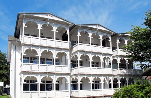 Juliusruh Apartment | Beautiful apartment for 6 guests with WIFI, TV, balcony, pets allowed and parking