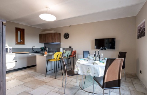 Rocca D'Arazzo Apartment | Beautiful apartment for 4 people with A/C, WIFI, TV, terrace and parking
