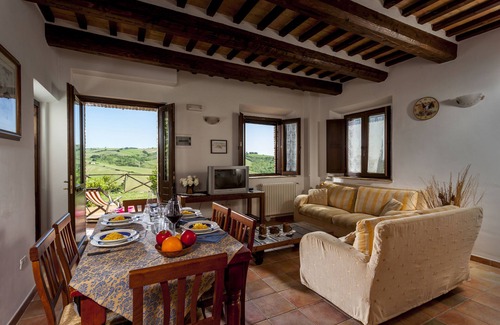 Penna San Giovanni Other | Beautiful apartament for family with pool garden and restaurant