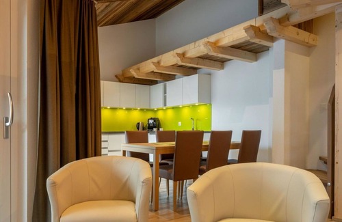 Saas Almagell Apartment | Beautiful apartment for 7 guests with WIFI, hot tub, TV and balcony