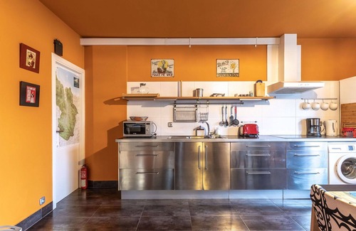 Busturia Apartment | Beautiful apartment for 4 people with WIFI, TV, patio and parking