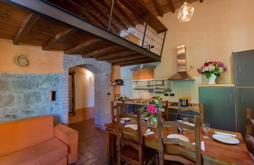 Montefiascone Villa | Beautiful apartment in villa with WIFI, pool, TV, patio, pets allowed and panoramic view