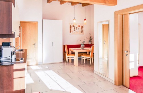 Runhof Apartment | Beautiful apartment for 4 guests with WIFI, TV, balcony, pets allowed and parking